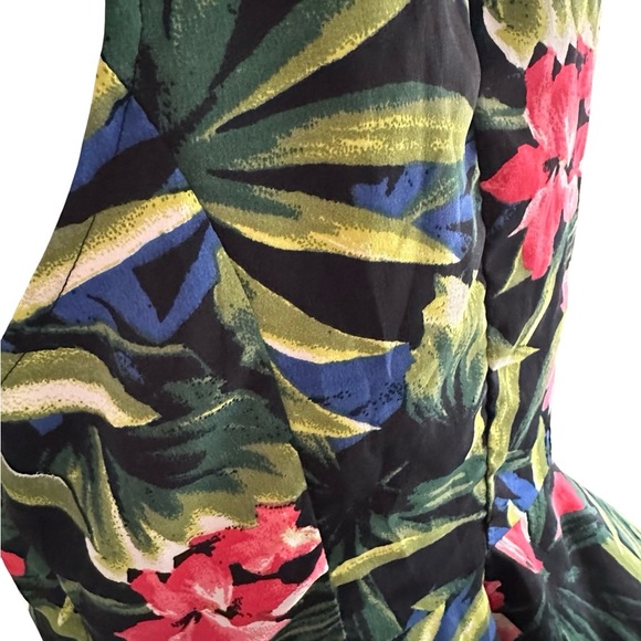 Hollister Floral Sundress Midi - Picture 7 of 9